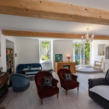 Maison Charmante Avec Terrasse, Jardin Clos, Barbecue, Pres De La Charente - 3 Ch, 2 Sdb - Fr-1-653-31 Сasa de vacaciones Bassac