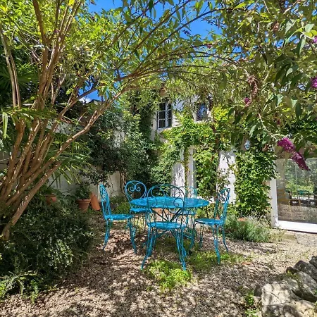 Сasa de vacaciones Maison Charmante Avec Terrasse, Jardin Clos, Barbecue, Pres De La Charente - 3 Ch, 2 Sdb - Fr-1-653-31 *